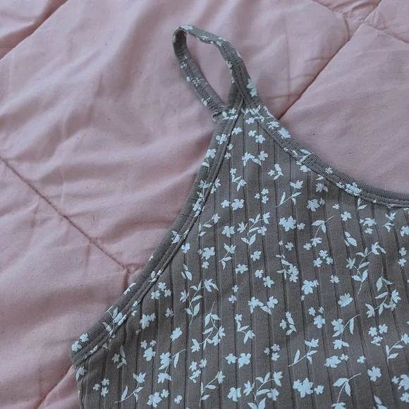 Brown floral crop top - Picture 2 of 4